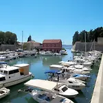 Gemuetliche Mit Terrasse By Interhome