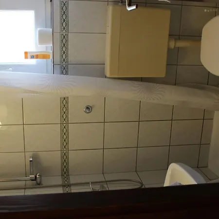 Lägenhet Gemuetliche Mit Terrasse By Interhome *